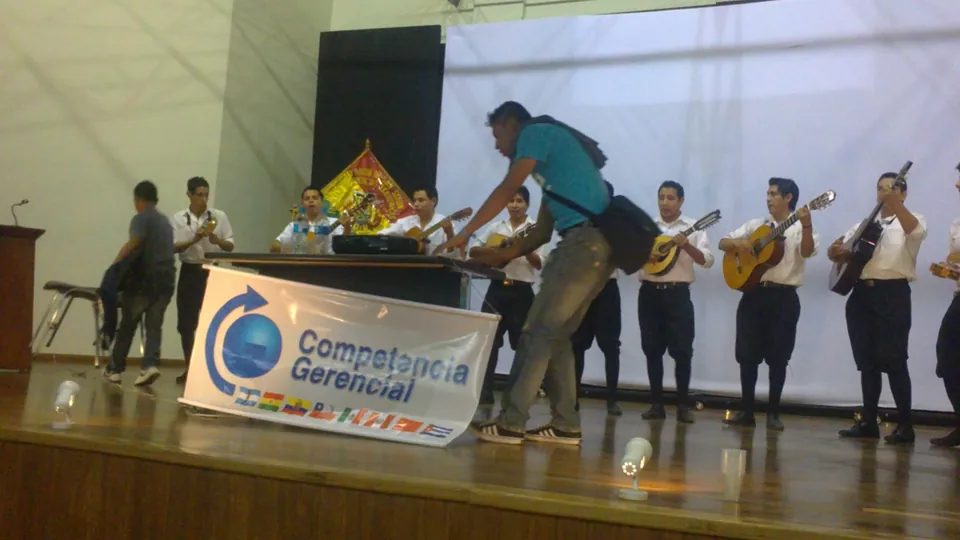 Estudiantina UMSS Bolivia